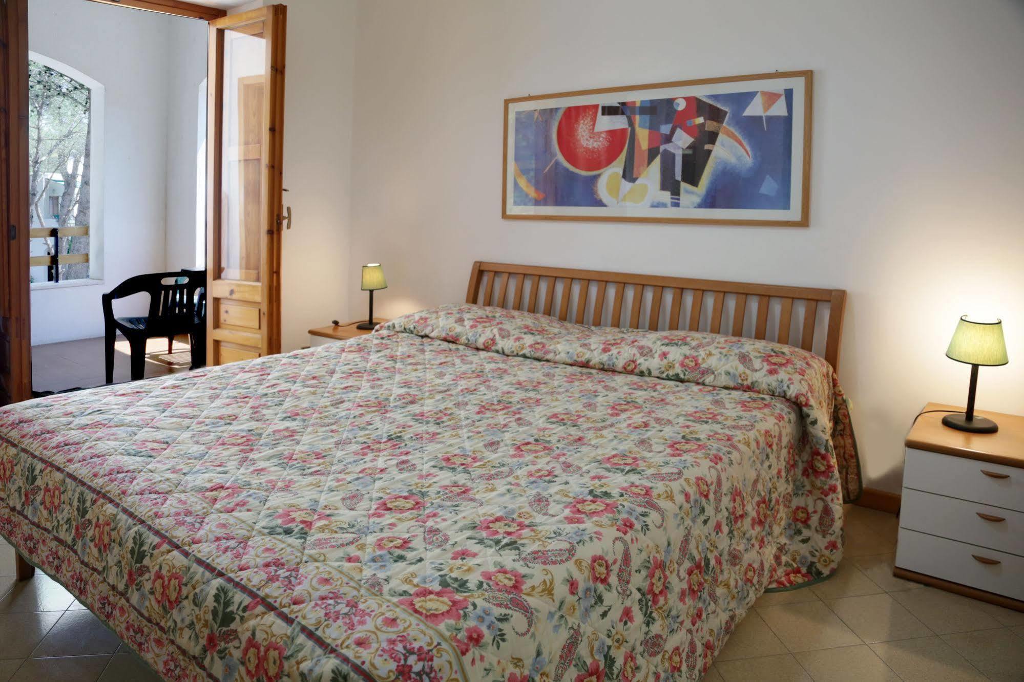 Gh Campoverde Village San Cataldo  Ngoại thất bức ảnh